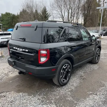 More photos of 2021 Ford Bronco Sport Outer Banks at Indy Auto Man - Indianapolis, IN