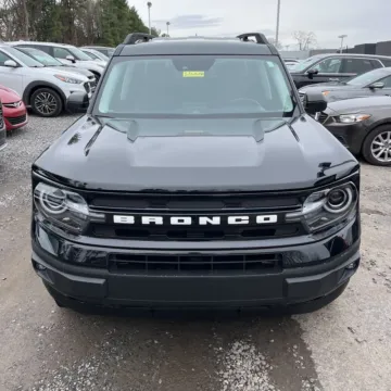 Photos of 2021 Ford Bronco Sport Outer Banks for sale in Indianapolis, IN at Indy Auto Man - Indianapolis