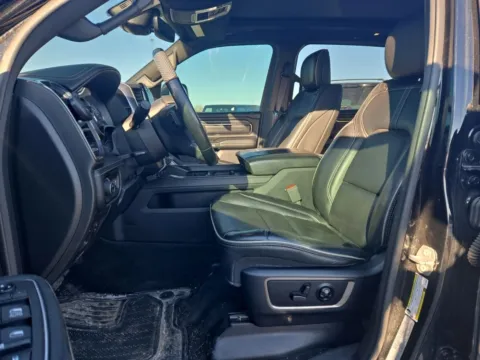 More photos of 2020 Ram 1500 Limited at Indy Auto Man - Indianapolis, IN