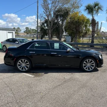 Another view of 2019 Chrysler 300 Limited for sale in Indianapolis, IN at Indy Auto Man - Indianapolis