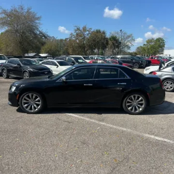 More photos of 2019 Chrysler 300 Limited at Indy Auto Man - Indianapolis, IN