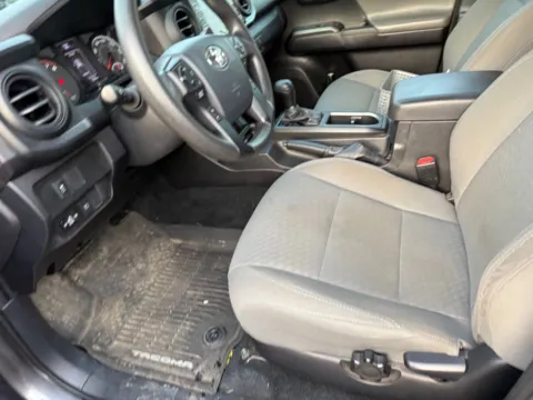 More photos of 2020 Toyota Tacoma SR at Indy Auto Man - Indianapolis, IN