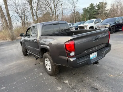 More photos of 2020 Toyota Tacoma SR at Indy Auto Man - Indianapolis, IN