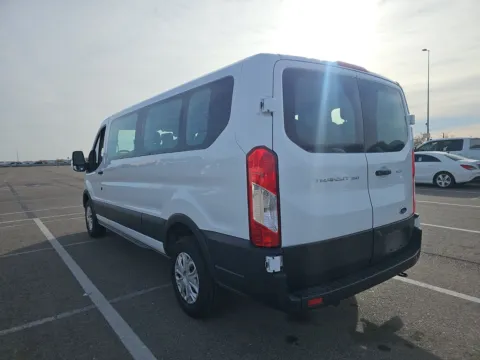 More photos of 2022 Ford Transit-350 XLT at Indy Auto Man - Indianapolis, IN