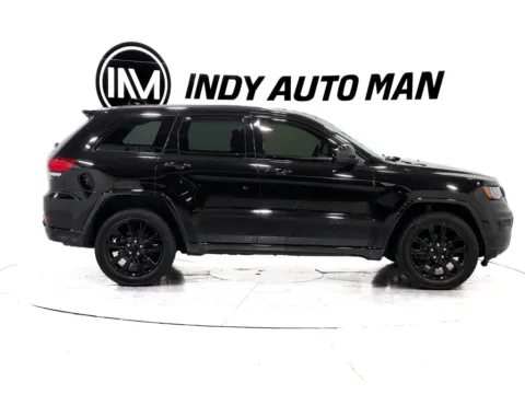 Another view of 2019 Jeep Grand Cherokee Altitude for sale in Indianapolis, IN at Indy Auto Man - Indianapolis