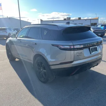 More photos of 2019 Land Rover Range Rover Velar SE R-Dynamic at Indy Auto Man - Indianapolis, IN