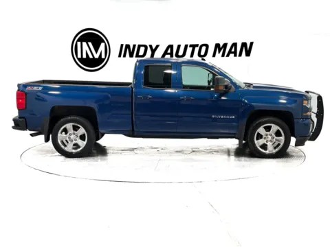 Another view of 2017 Chevrolet Silverado 1500 LT LT2 for sale in Indianapolis, IN at Indy Auto Man - Indianapolis