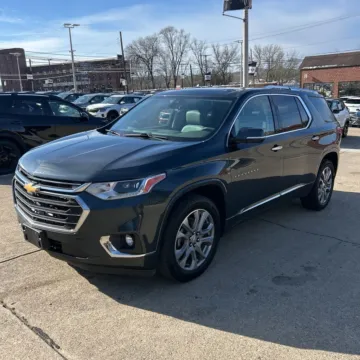 Photos of 2019 Chevrolet Traverse Premier for sale in Indianapolis, IN at Indy Auto Man - Indianapolis