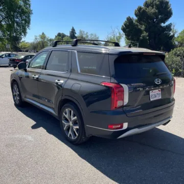 More photos of 2021 Hyundai Palisade Limited at Indy Auto Man - Indianapolis, IN