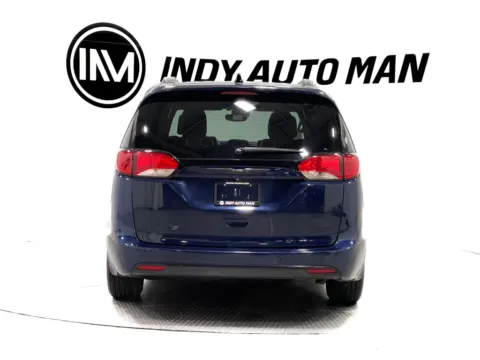 More photos of 2020 Chrysler Pacifica Limited at Indy Auto Man - Indianapolis, IN