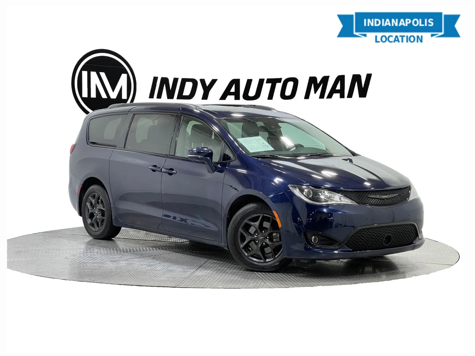 Blue 2020 Chrysler Pacifica Limited for sale in Indianapolis, IN