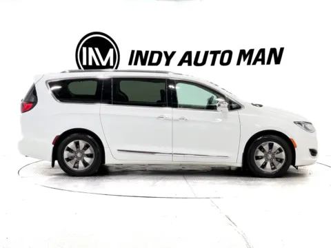 Another view of 2018 Chrysler Pacifica Hybrid Limited for sale in Indianapolis, IN at Indy Auto Man - Indianapolis