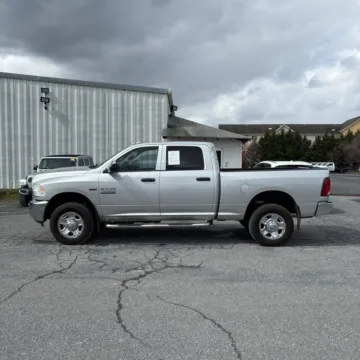 More photos of 2016 Ram 3500 Tradesman at Indy Auto Man - Indianapolis, IN
