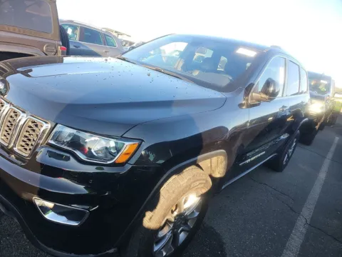 Photos of 2021 Jeep Grand Cherokee Laredo X for sale in Indianapolis, IN at Indy Auto Man - Indianapolis