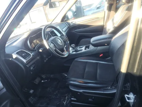 More photos of 2021 Jeep Grand Cherokee Laredo X at Indy Auto Man - Indianapolis, IN