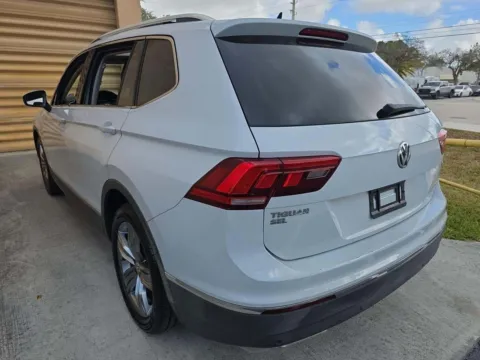 Another view of 2018 Volkswagen Tiguan 2.0T SEL Premium for sale in Indianapolis, IN at Indy Auto Man - Indianapolis