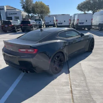 Another view of 2018 Chevrolet Camaro SS 1SS for sale in Indianapolis, IN at Indy Auto Man - Indianapolis
