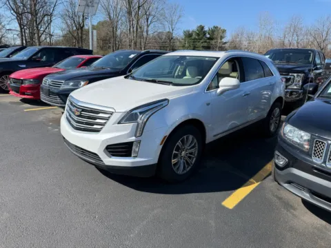 Photos of 2017 Cadillac XT5 Luxury for sale in Indianapolis, IN at Indy Auto Man - Indianapolis