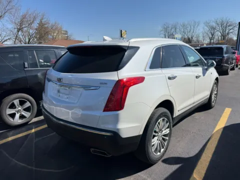 Another view of 2017 Cadillac XT5 Luxury for sale in Indianapolis, IN at Indy Auto Man - Indianapolis