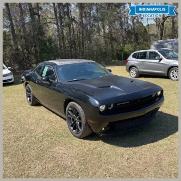Black 2017 Dodge Challenger SXT for sale in Indianapolis, IN