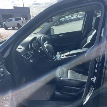 More photos of 2016 Mercedes-Benz GL-Class GL 450 4MATIC at Indy Auto Man - Indianapolis, IN