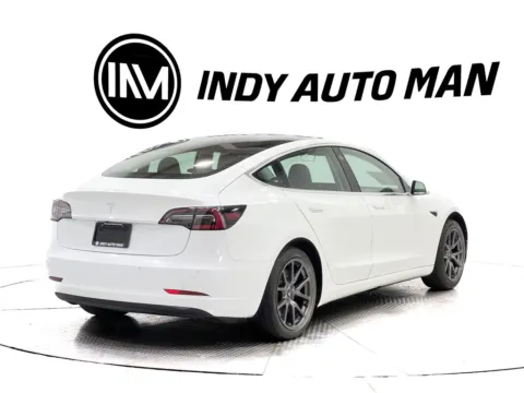 More photos of 2019 Tesla Model 3 Standard Range Plus at Indy Auto Man - Indianapolis, IN