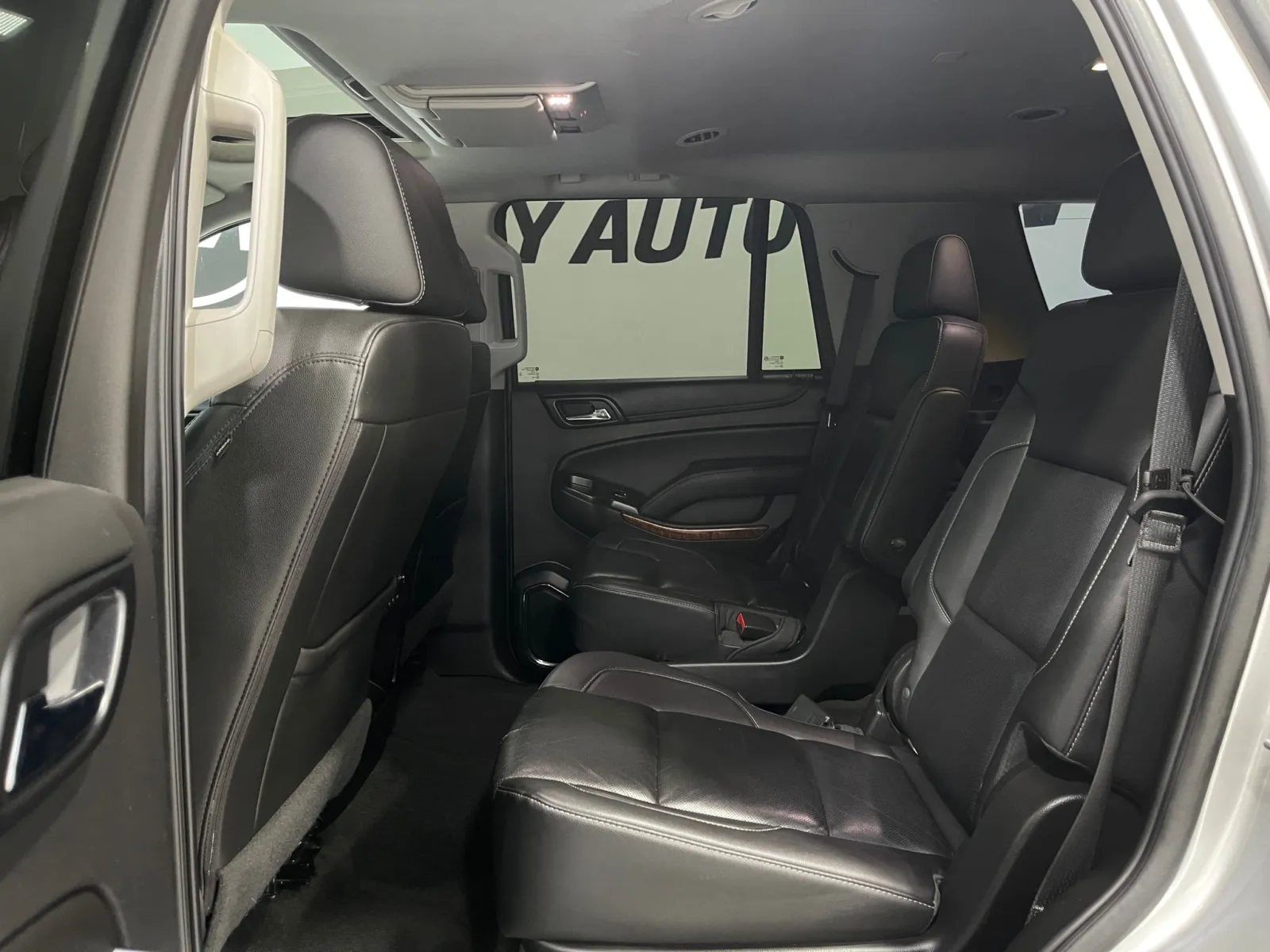 2018 Chevrolet Tahoe Premier - Photo 29