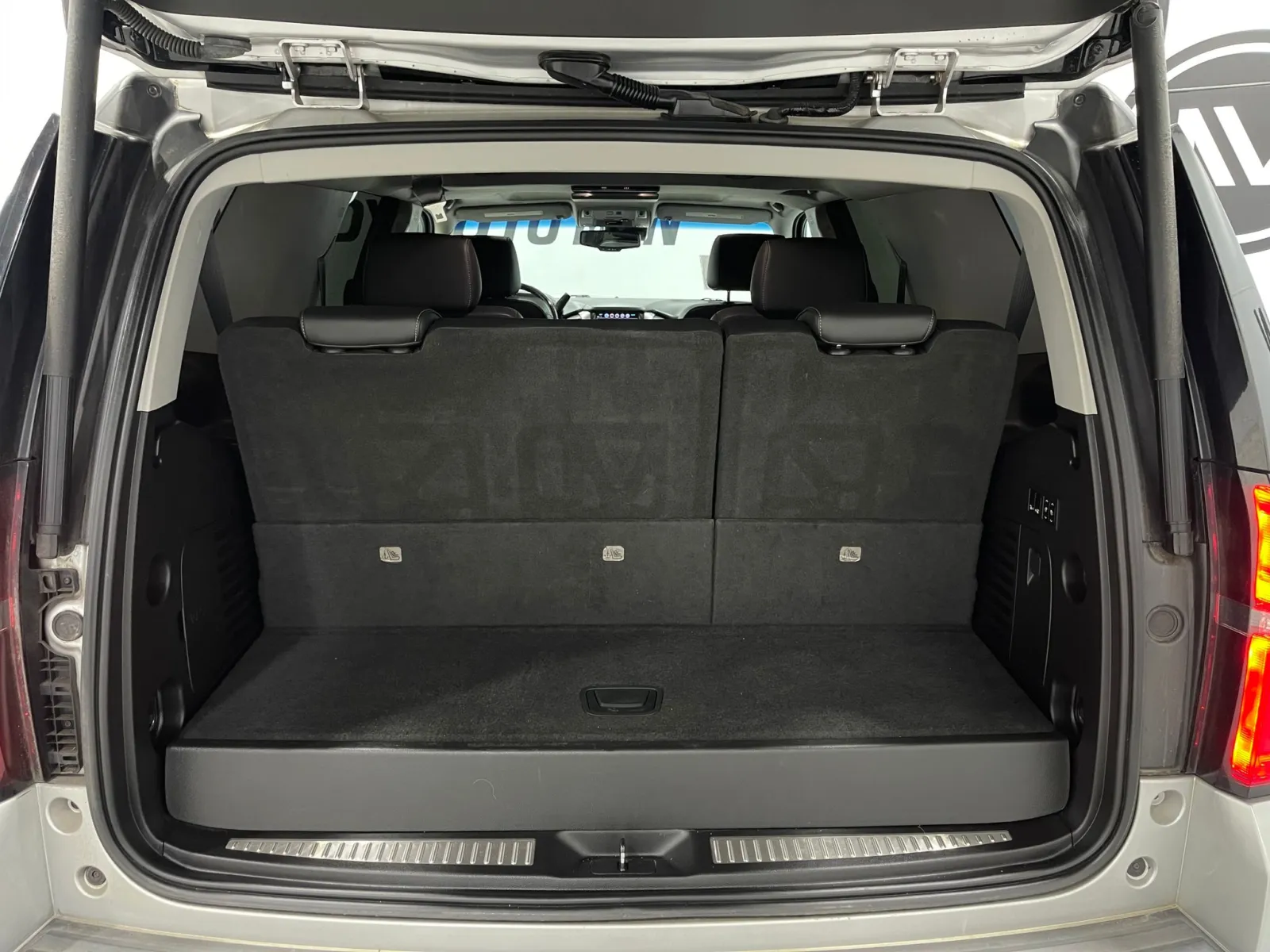 2018 Chevrolet Tahoe Premier - Photo 27
