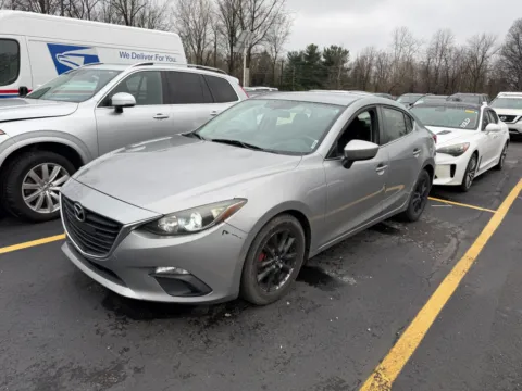 Photos of 2016 Mazda Mazda3 i Sport for sale in Indianapolis, IN at Indy Auto Man - Indianapolis