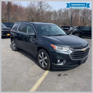 Gray 2019 Chevrolet Traverse 3LT for sale in Indianapolis, IN