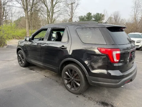 More photos of 2019 Ford Explorer XLT at Indy Auto Man - Indianapolis, IN