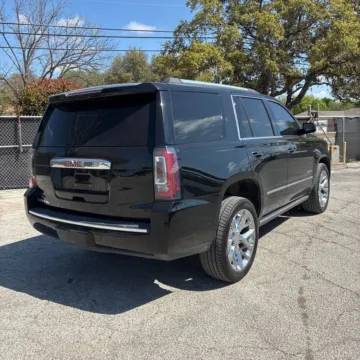 More photos of 2020 GMC Yukon Denali at Indy Auto Man - Indianapolis, IN