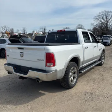 More photos of 2017 Ram 1500 Laramie at Indy Auto Man - Indianapolis, IN