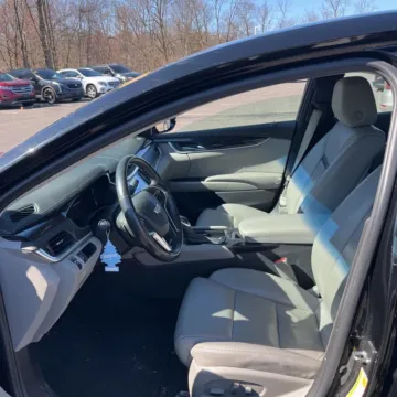 More photos of 2017 Cadillac XTS Luxury at Indy Auto Man - Indianapolis, IN