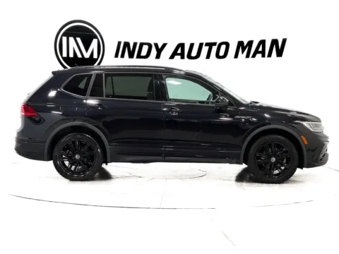 Photos of 2022 Volkswagen Tiguan 2.0T SE R-Line Black for sale in Indianapolis, IN at Indy Auto Man - Indianapolis