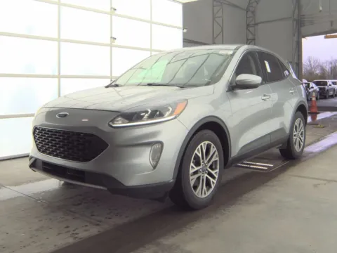 Photos of 2022 Ford Escape SEL for sale in Indianapolis, IN at Indy Auto Man - Indianapolis