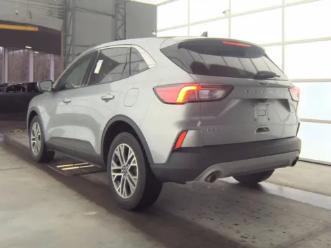 More photos of 2022 Ford Escape SEL at Indy Auto Man - Indianapolis, IN