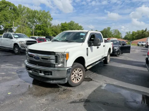 Another view of 2017 Ford F-250SD XLT for sale in Indianapolis, IN at Indy Auto Man - Indianapolis