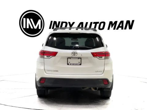 More photos of 2018 Toyota Highlander LE Plus at Indy Auto Man - Indianapolis, IN