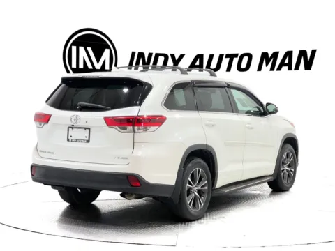 Another view of 2018 Toyota Highlander LE Plus for sale in Indianapolis, IN at Indy Auto Man - Indianapolis