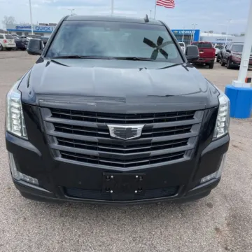 Photos of 2019 Cadillac Escalade Platinum Edition for sale in Indianapolis, IN at Indy Auto Man - Indianapolis