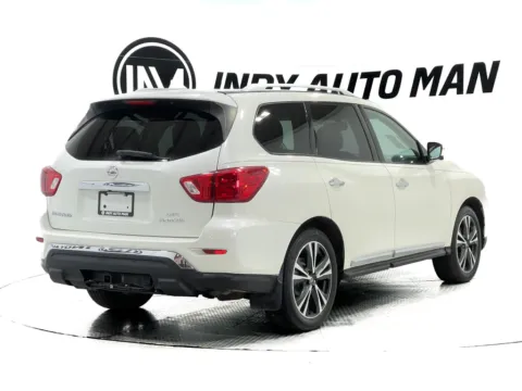 More photos of 2019 Nissan Pathfinder Platinum at Indy Auto Man - Indianapolis, IN