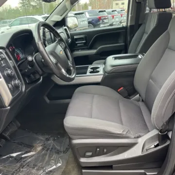 More photos of 2018 Chevrolet Silverado 1500 LT LT2 at Indy Auto Man - Indianapolis, IN