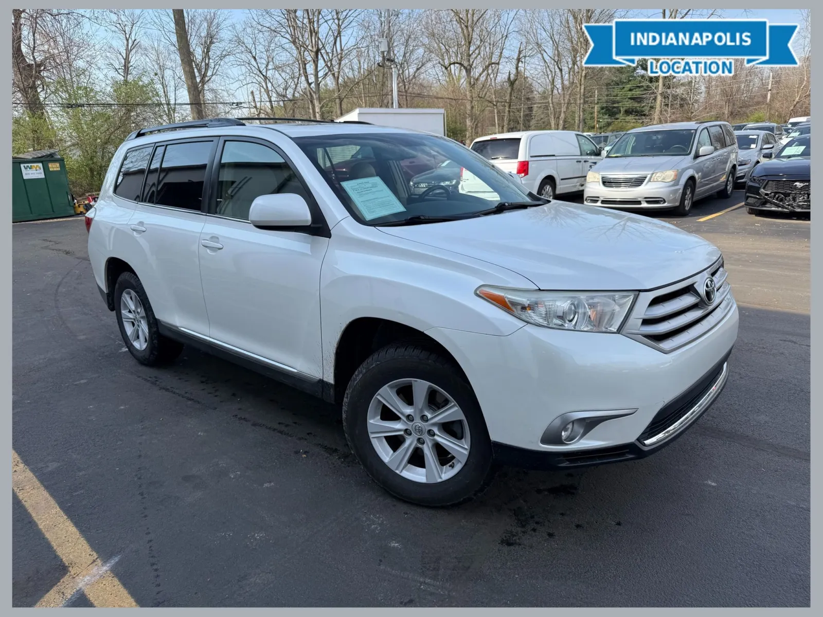 White 2013 Toyota Highlander Base Plus V6 for sale in Indianapolis, IN