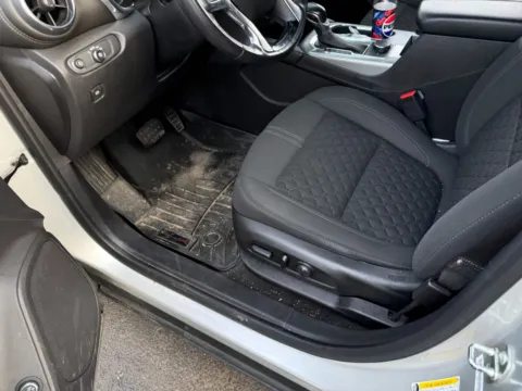 More photos of 2019 Chevrolet Blazer  2LT at Indy Auto Man - Indianapolis, IN