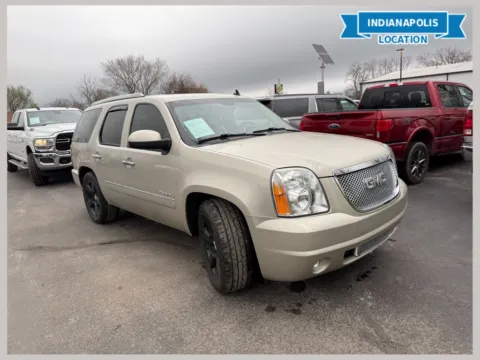 Silver 2013 GMC Yukon Denali for sale in Indianapolis, IN
