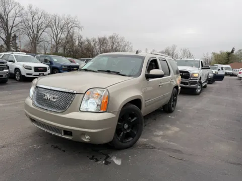 Photos of 2013 GMC Yukon Denali for sale in Indianapolis, IN at Indy Auto Man - Indianapolis