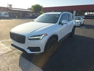 Photos of 2018 Volvo XC90 T5 Momentum for sale in Indianapolis, IN at Indy Auto Man - Indianapolis