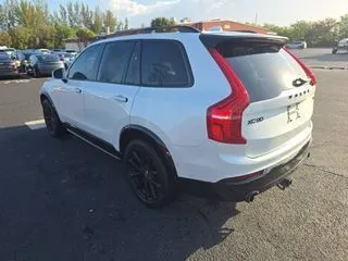More photos of 2018 Volvo XC90 T5 Momentum at Indy Auto Man - Indianapolis, IN