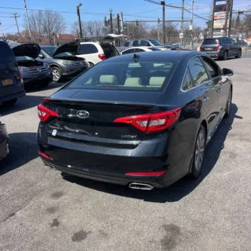 More photos of 2017 Hyundai Sonata Limited at Indy Auto Man - Indianapolis, IN